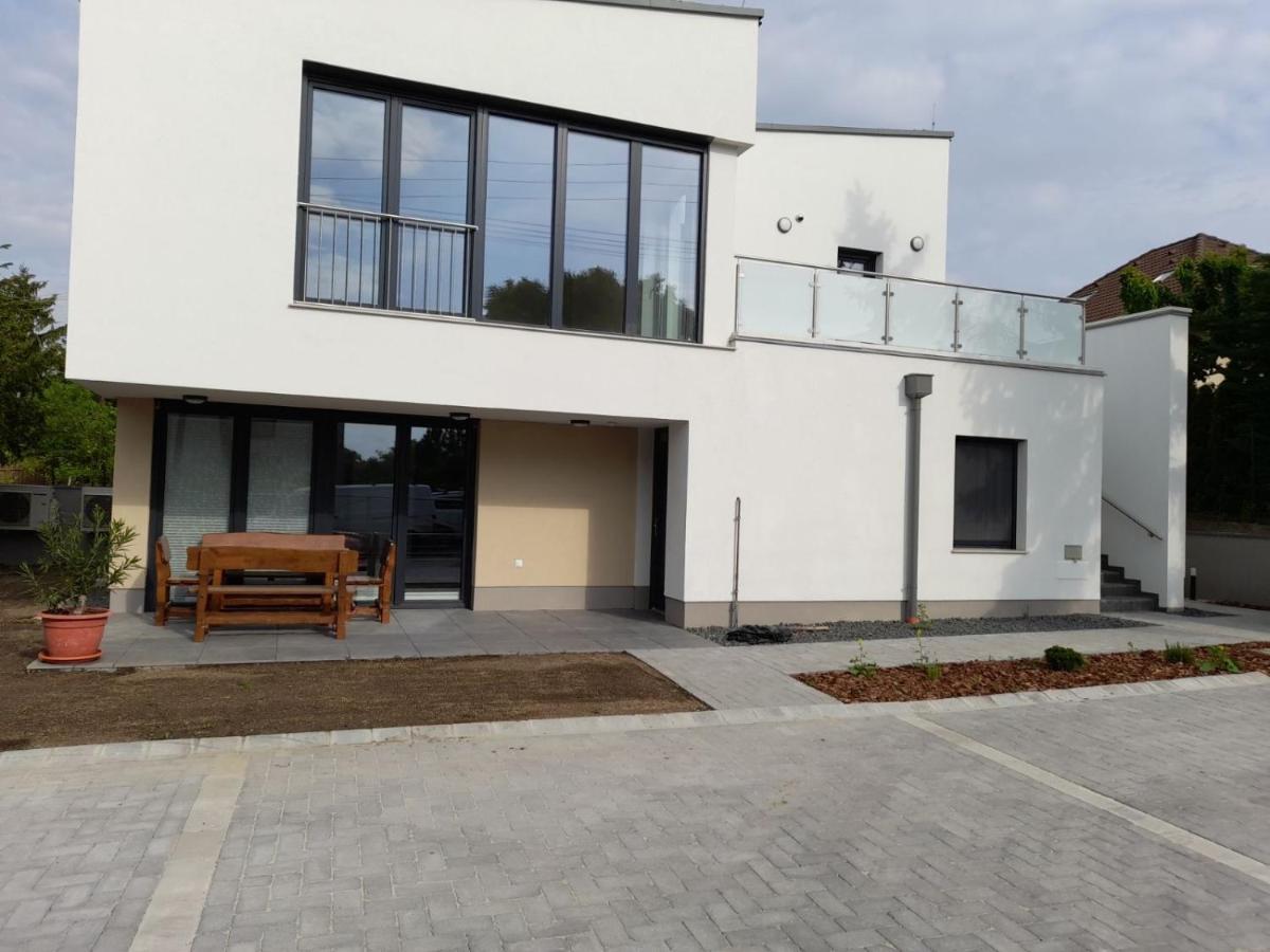 Kempi Kuckoja Balatonalmádi エクステリア 写真